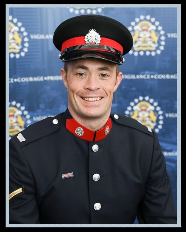 npffpn's tweet photo. Our hearts are with the family, friends and colleagues of Sgt. Andrew Harnett, 37, a member of the @CalgaryPolice Service tragically and unnecessarily killed at a traffic stop on New Year’s Eve. Our Members across Canada stand with you during this difficult time. https://t.co/5IxA6u6Of4
