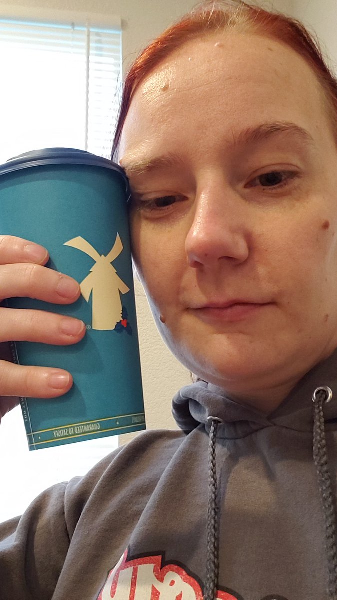 juulzj's tweet photo. @Season14Podcast Very thankful for birthday coffee today. Both kids made it to midnight. https://t.co/Frn1Oj6eQA
