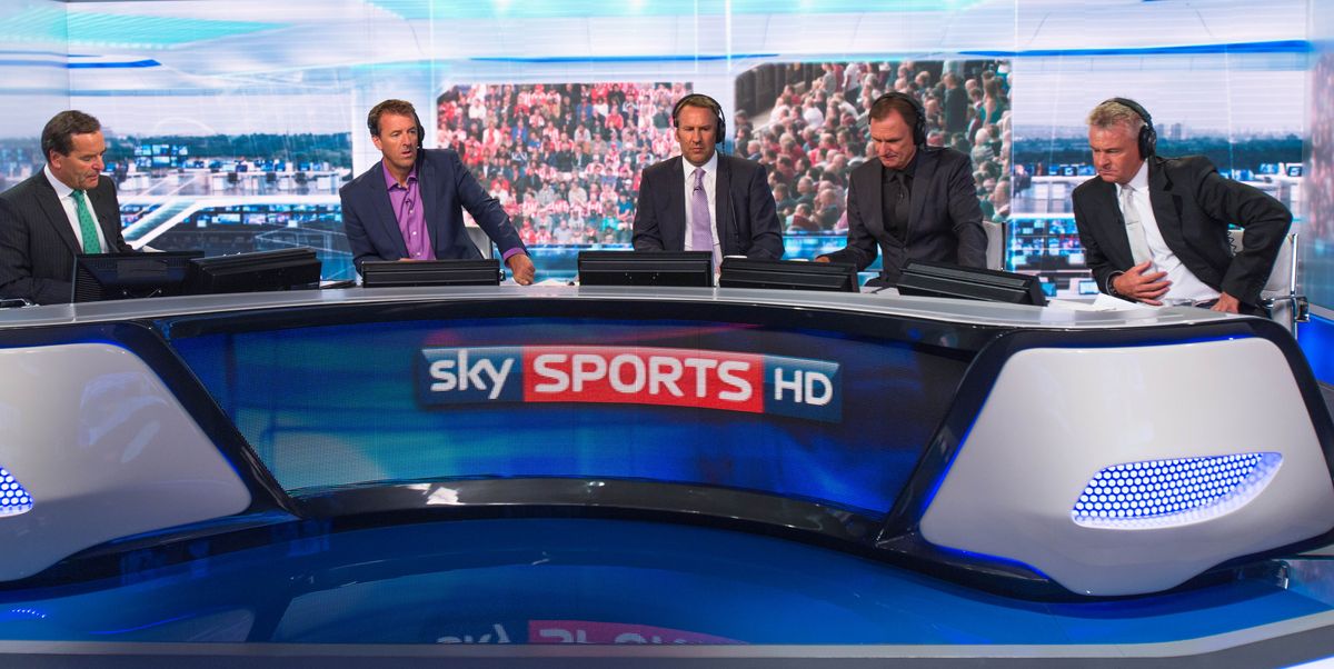 2am, Merse finally back. “Could only get ben- ... benzo- … You say it, Jeff”. Jeff says it, grabs it, racks it. Charlie pounces. Le Tiss opts out (“heard it gives you rabies”). Tommo draws in a deep nasal didgeridoo breath, clearing plate from 15ft. “Red card all day long, Jeff”