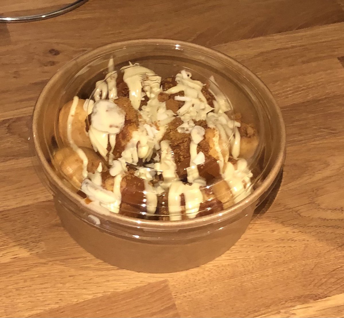 LouHedges's tweet image. Feeling #stuffed with @RobHiden1 thanks to the @The_Smoke_Pit’s amazing New Year’s Day Lunch takeaway feast! That’s the way to start 2021; with some epically yummy food! #firstdayof2021 #firstdayofthemonth #greatwaytostart2021 #newyearsday #thesmokepit #northampton #cowpigchicken