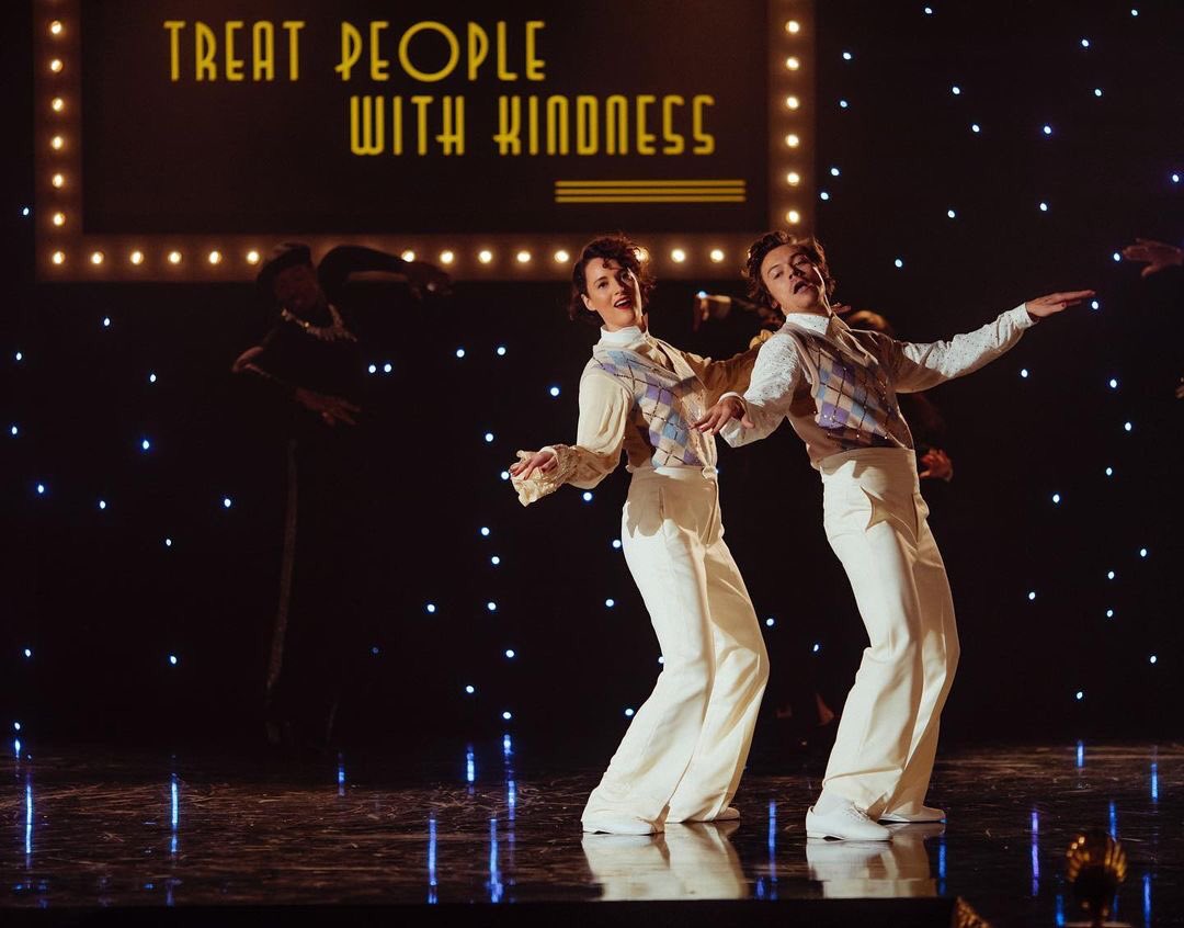 Harry Styles & Phoebe Waller-Bridge from the "Treat People With Kindness" music video.
