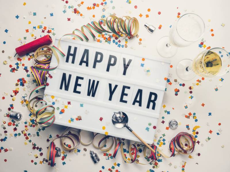 TheWrapperoo's tweet image. Happy New Year 🎉🎉🎊🎊🥳 from the Wrapperoo fam.

Can't wait to spend this new year with you all!

Follow to receive info on awesome new deals ☺️

#HappyNewYear#2021#FridayVibes #wrapperoo#goals#resolution#deals#new