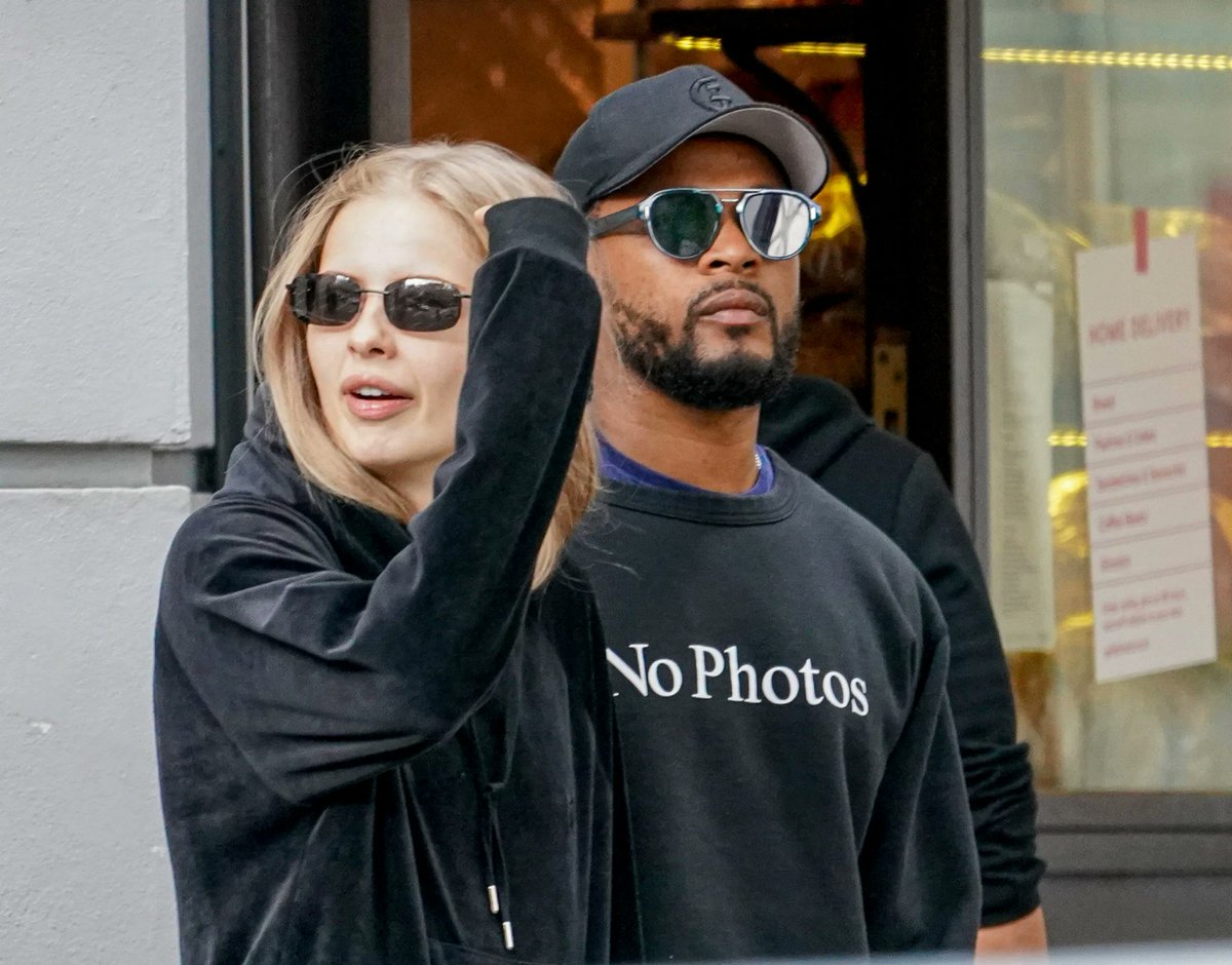 Mysterious pink square on Insta, then Monte Carlo canapés at launch of his apparel brand, Fanny Magnet. Skimpiness everywhere, except the free coke. Evra disappears, models in tow. The warm clasp of evening sun, bra clasp expertly undone. You overdo it and can’t get wood. Merde.