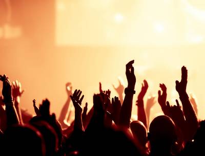 Politie maakt eind aan illegaal feest in Nijmegen, alle dertig bezoekers bekeurd..