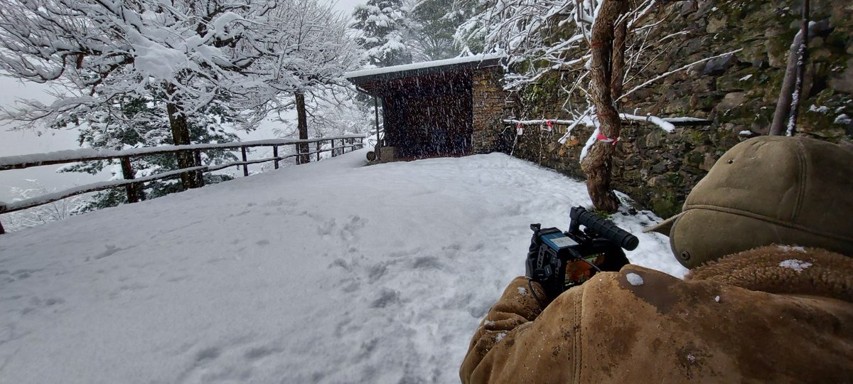 #Filming 🎥unusually heavy snowfall ❄️❄️❄️ at #LakeComo with my #bmpcc4k | #VideoProduction #VisualArts | #filmmaking in #Italy