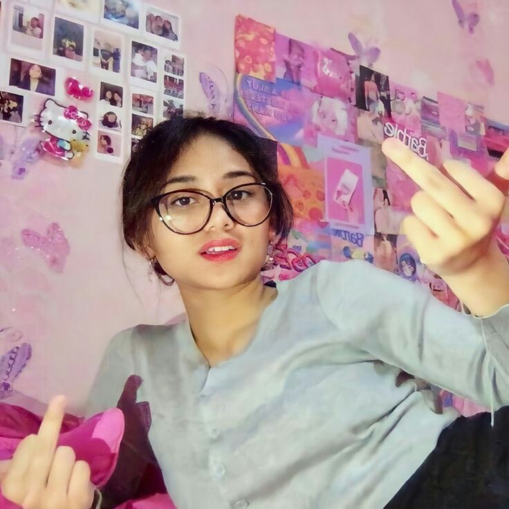 Mrs. zylynx 🦋⛓️ tweet media