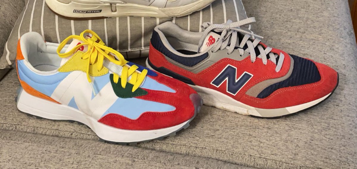 I don't care what  @ChadHartmanShow says. I'm going to embrace color, texture, vitality, and form with all of my clothing and accessories this year. Cashmere sweaters, vests AND scarves (take that  @bamabearcat)