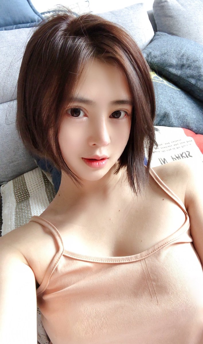 差点忘了自己还有个推特号😝

#媚黑 #鸡巴套子 #反差婊 #肉便器 #吞精 #羞辱 #骚货 #婊子 #母猪 #校妓 #贱货 #公交车 #堕落 #校鸡 #性瘾  #辱骂 #反差  #变态 #投稿 ＃bbc https://t.co/cCWz5HTmNi