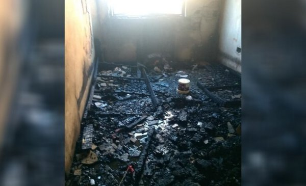 #LaPlataSolidaria 🔥 Se incendió la casa de Marta Ramallo: pide ayuda y solidaridad para salir adelante 👉🏽bit.ly/3pFFFQH