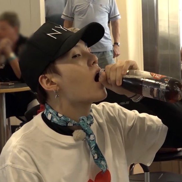 yoongi pics tweet media