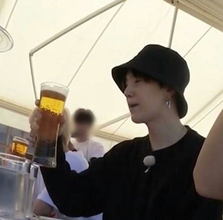 yoongi pics tweet media