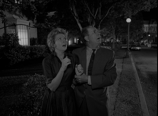 BeaTJones1's tweet photo. #TwilightZoneMarathon   #TwilightZone    #TheShelter  

the sound of the jets flying overhead was freaky https://t.co/RfhYgWZyTS