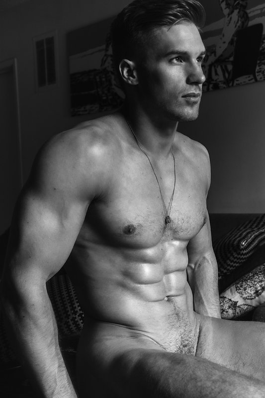 Eqr3tkIXcAABba6?format=jpg&name=900x900