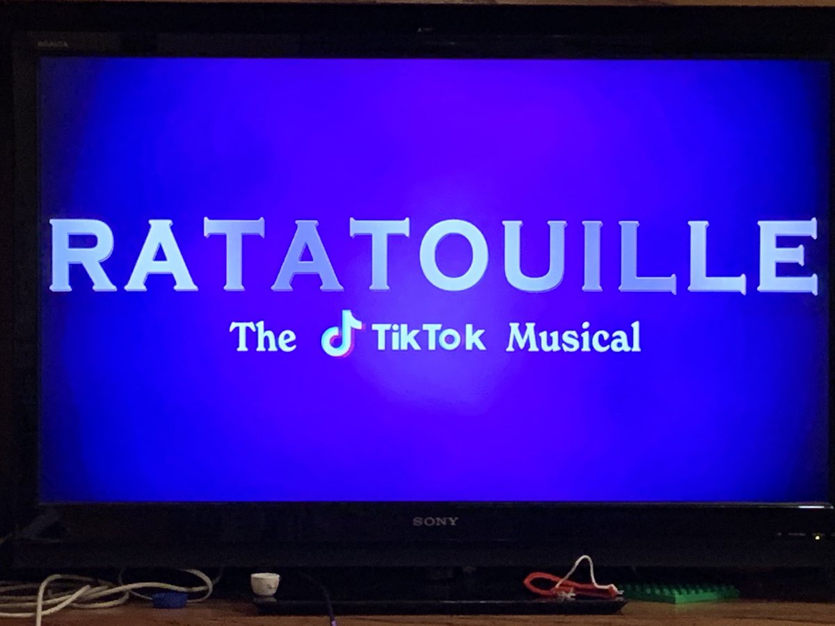 ehadleyr's tweet photo. If you’re not watching this and crying a little, are you even breathing? This is so pure, faith in humanity restored a little. #RatatouilleMusical https://t.co/lCefw2xxBo