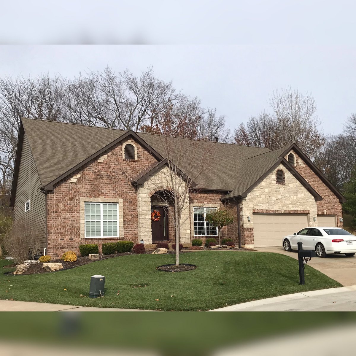 CornerstoneSTL's tweet photo. New year, same quality craftsmanship. #nye #stlouis #stlouismasonry #lakestlouis https://t.co/Qcm6jjwQf1