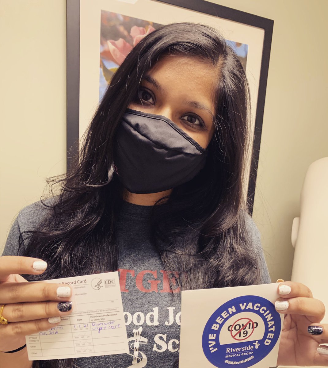 TrushaD95's tweet photo. Shots are hot. Grateful to start the new year with the vaccine! #IGotTheShot #Covid19vaccine https://t.co/uz5r1Q2jsE