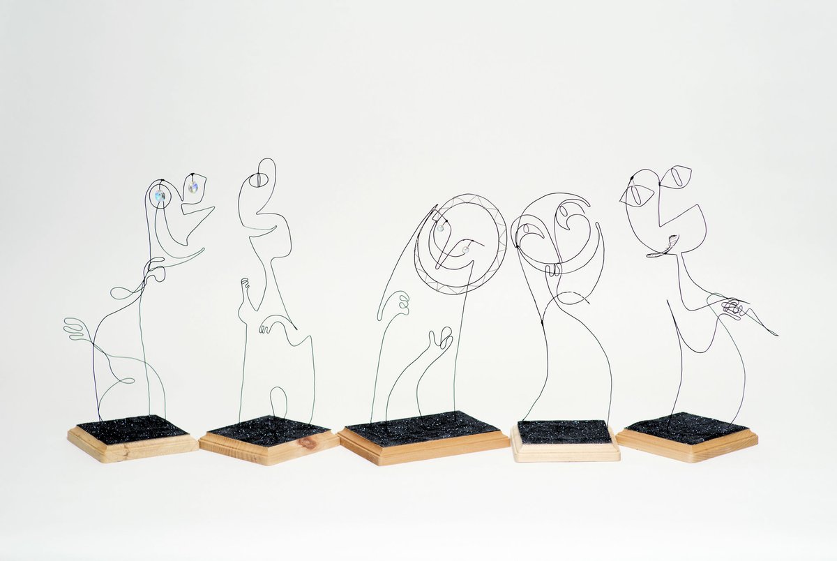 DanaLeighMurray's tweet image. #PixarSoul Early Jerry exploration. Wire sculptures by Deanna Marsigliese.