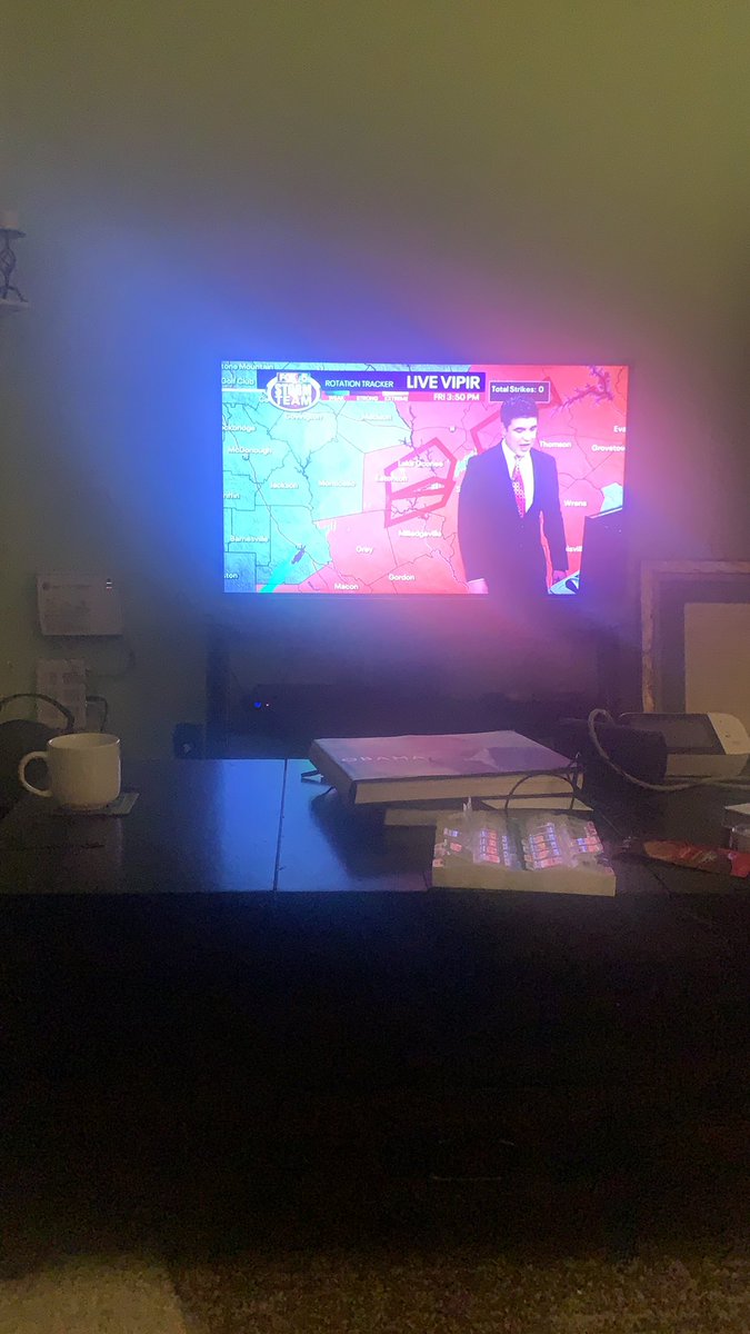 cassieg66's tweet photo. @FOX5Atlanta why is he interrupting judge Judy he’s not saying anything https://t.co/r0axbKVxCE