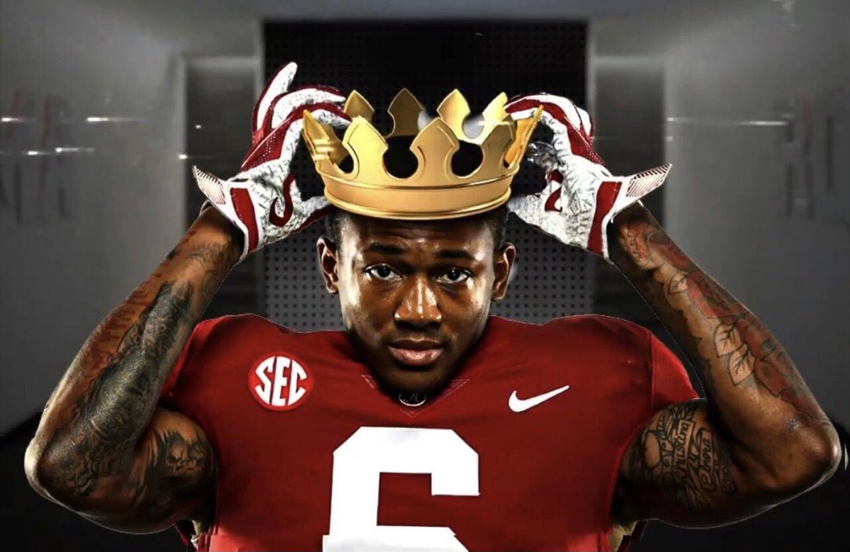 Proncey's tweet photo. #TouchDownAlabama
#Alabama 21 #NotreDame 7
#MacJones TD Pass # 3 today To #DavontaSmith for his 2nd TD #Heisman 🤷♂️
#BamaVsND
#CFPlayoffChampionship #RollTide https://t.co/j2fVQXrDWA
