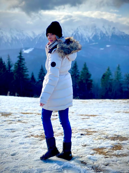 I wish you a happy new year, good luck in whatever you have in mind, but most importantly, to be healthy<a href="/tag/mvsales"class="tags"><span>#mvsales</span></a>