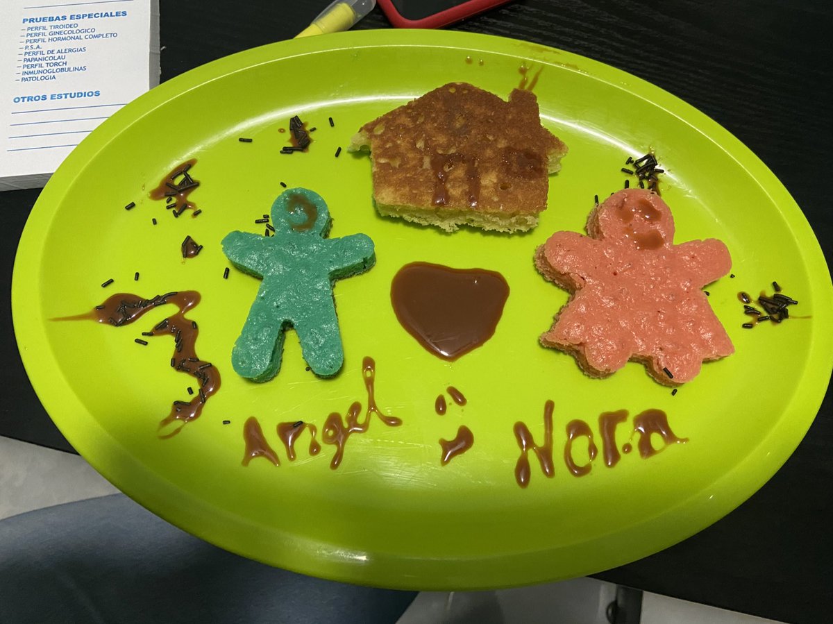 DraTraumaChoque's tweet image. Miren la belleza que nos hicieron nuestras sobrinas! Mil gracias! #happymood #Consultorio #Firstdayof2021