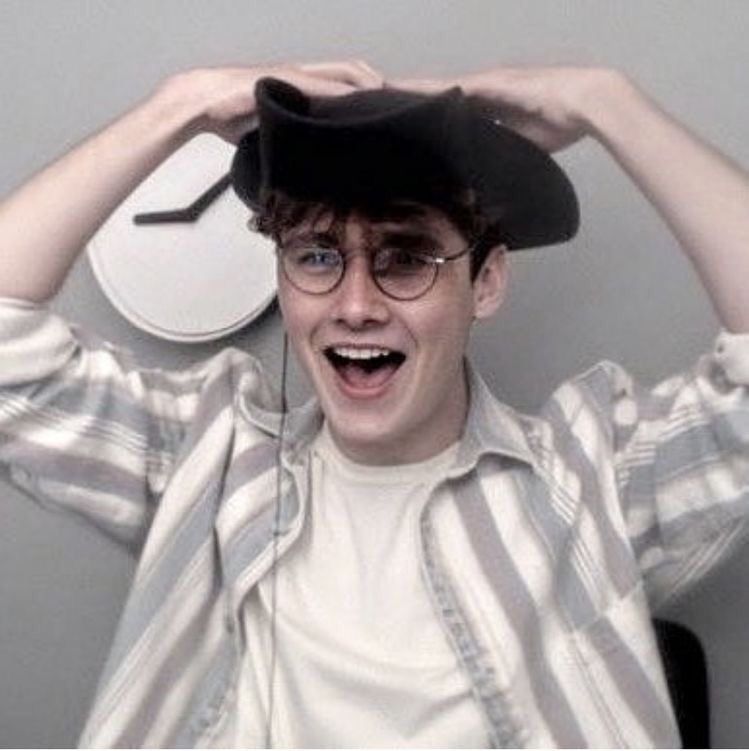 wilbur soot, but as the thread goes on his smile gets bigger: