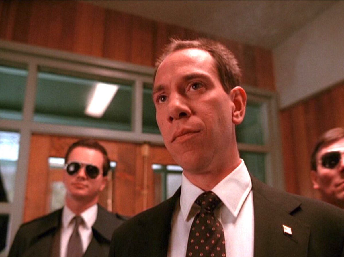 As I’ve been watching a lot of Star Trek & Twin Peaks recently it’s hard not to notice all of the many crossovers. Hey, that’s TV acting I guess. Still...