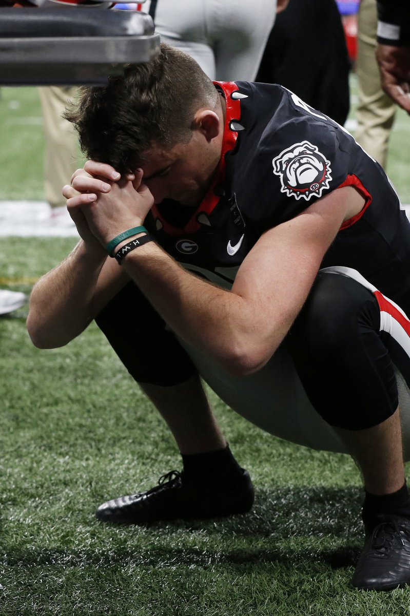 RadiNabulsi's tweet image. You are a walk-on kicker at #UGA. No one really knew who you were before the season started. 
You are replacing a legend. 
You just made the longest kick of your career.
A game winner.
Against a top-10 team in a NY6 bowl game.
How do you celebrate? 
Jack Podlesny gives thanks