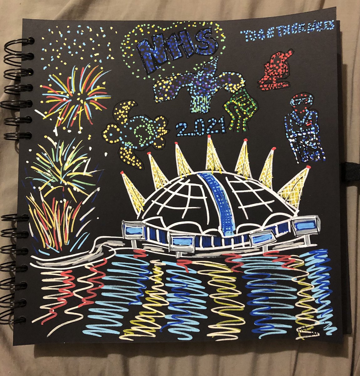 Well, I loved the fireworks and drones display 🤷🏾‍♀️🎆🎇#londonfireworks #2021 #togetherness #sketchbook #pens #TrinityBuoyWharf #O2Arena #GreenwichPeninsula #RiverThames #drones