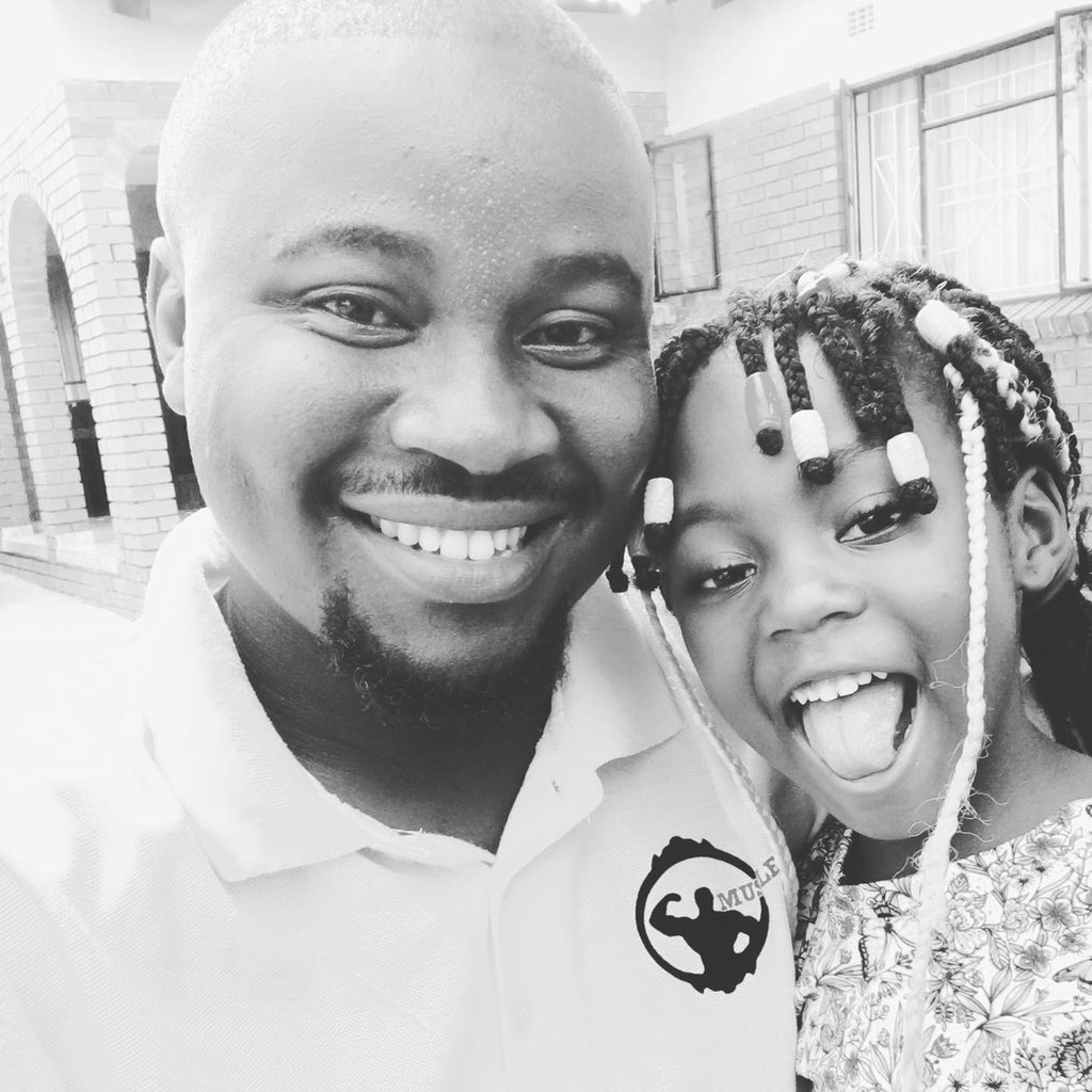 2072THAMI's tweet photo. Peloyaka https://t.co/NaR4fjpWcB
