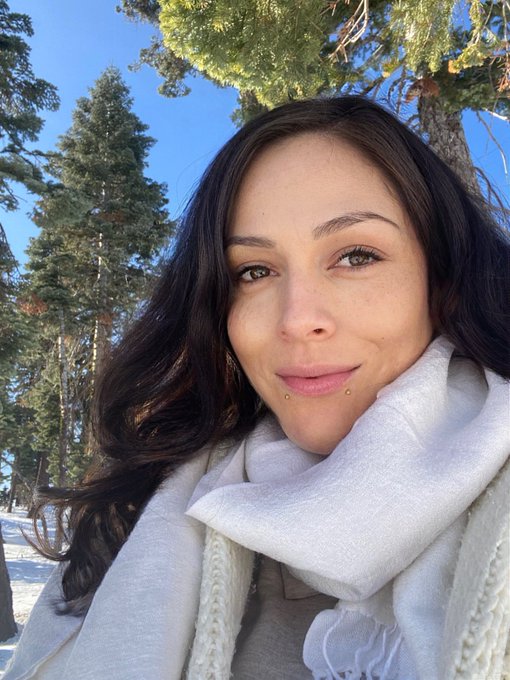 Happy New Year! 🤩 https://t.co/77EtU4X2Cp