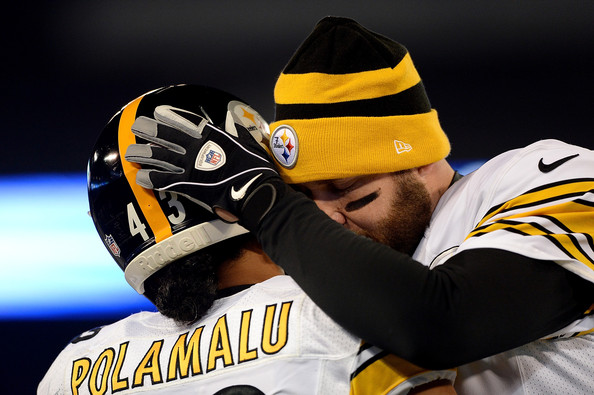 Steelersdepot's tweet photo. Good times. Ben and Troy #Steelers 🐐 https://t.co/5dzRmZ9sGM