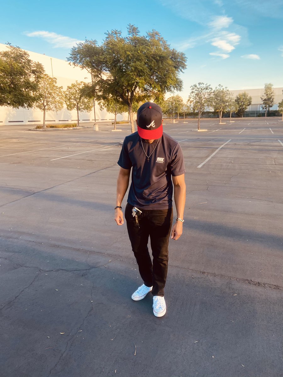 jevinb1999's tweet photo. Here’s to 2021🤙🏾 https://t.co/A9kMmlcGVR