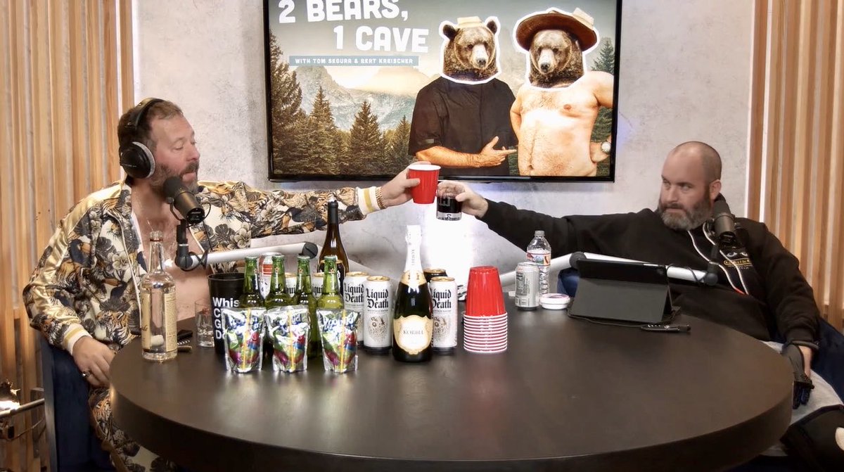 nocontextYMH's tweet image. #2BearsLive