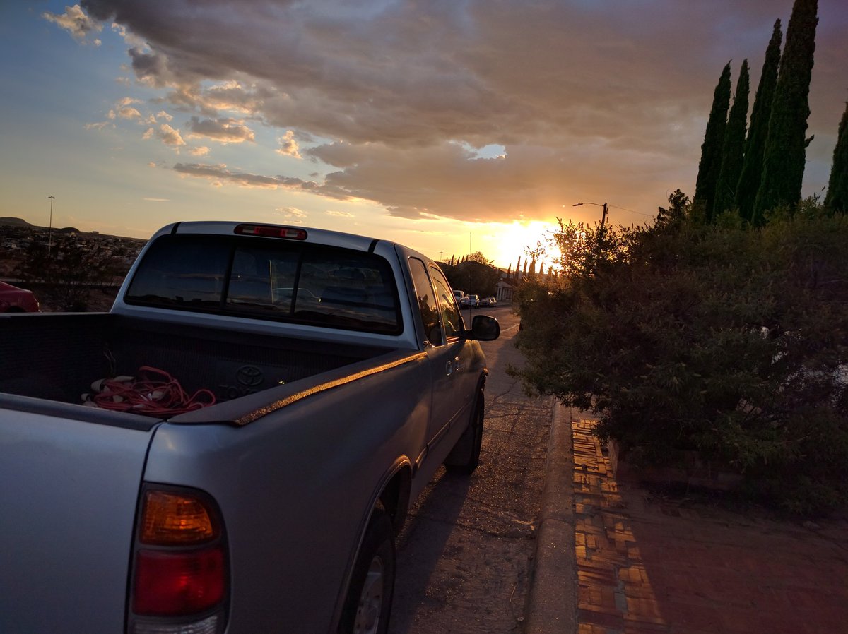 joncodydavis's tweet photo. My 1st vehicle has been my only vehicle for 18 years. This '00 Tundra has seen it all &amp; never once has flinched. 288,000+ miles &amp; still going. Thanks @Toyota for making something so reliable that I STILL don't know how to make car repairs as a 36 yr old man 😁 Happy New Year! https://t.co/fqkOe1SKNJ