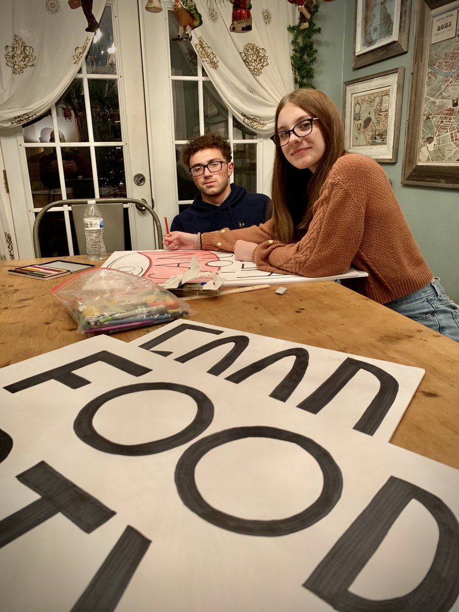 DarylHayesFCA's tweet photo. Preparing for tomorrow’s Food Drive!           10-2:00 Foxcroft Avenue (in front of Buffalo Wild Wings).           Fellowship of Christian Athletes making a difference! https://t.co/WWcIm6rec1
