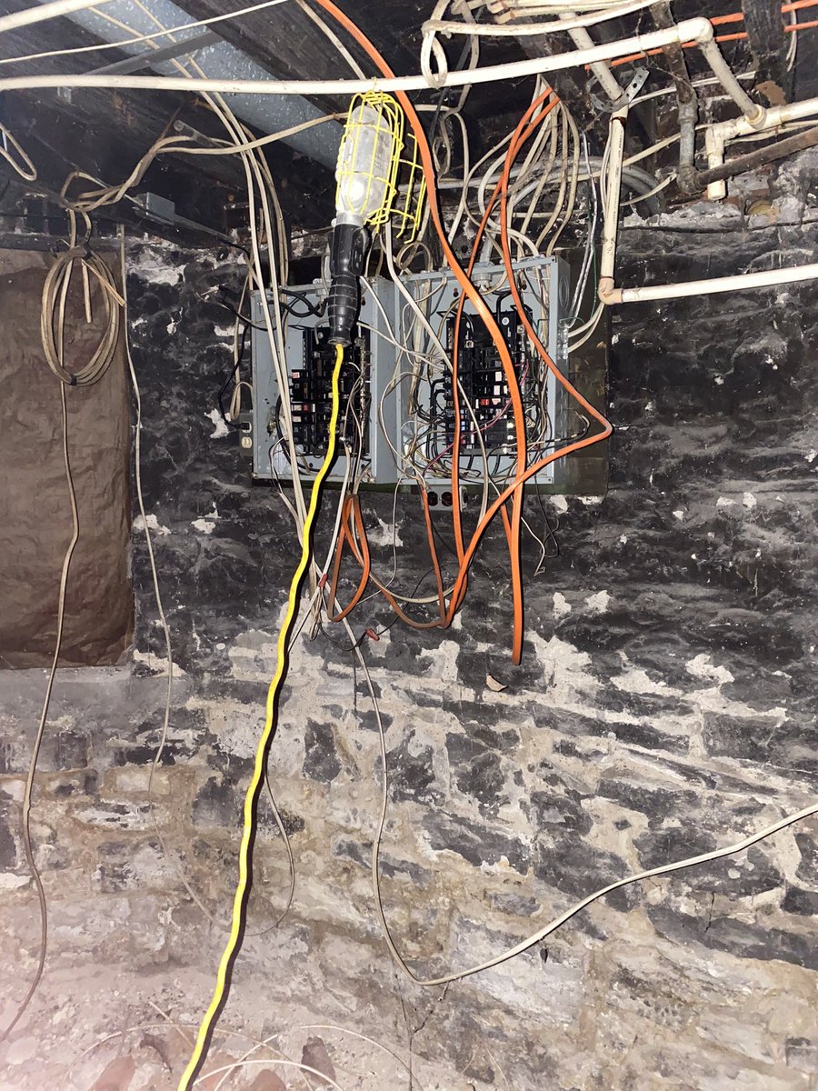 LTWCapital's tweet image. I feel like this isn’t code approved.
#code #uptocode #construction