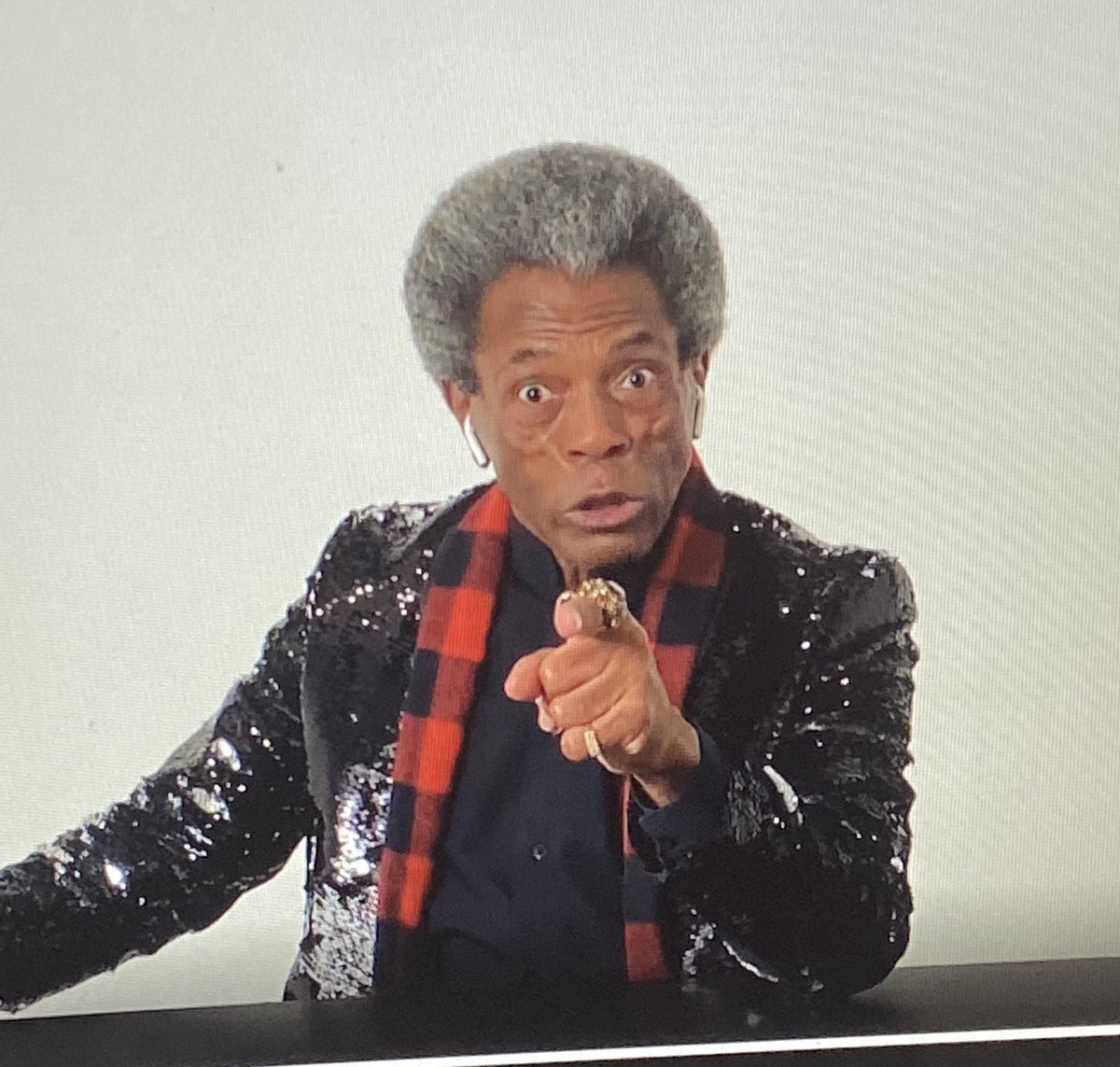 Partygrlharmony's tweet photo. Doesn’t have a single dish to use as a prop but managed to have a sequin jacket laying around. King behavior. #ratatouillethemusical https://t.co/WTtt13QeLo