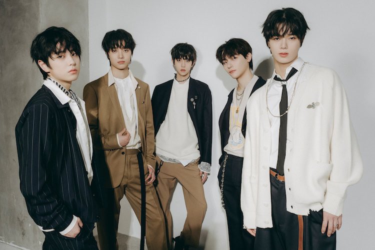 GroupBighit's tweet photo. For now we have 5members. “5 MEMBERS” not 4 not 3 but 5 so let’s love and support them as a whole 💚

#BigHitJPN_K 
#BigHitJPN_EJ 
#BigHitJPN_Taki 
#BigHitJPN_Nicholas 
#BigHitJPN_Kyungmin https://t.co/kfwEqeJ41l
