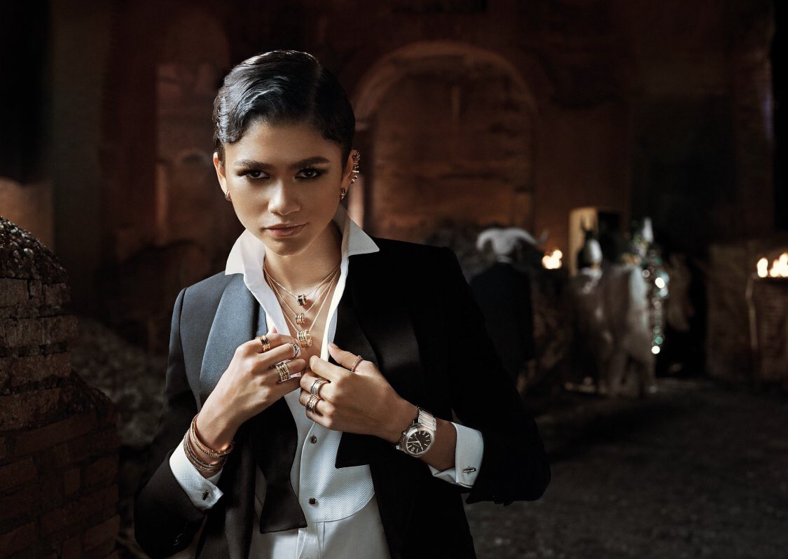 zendaya in suits; a necessary thread