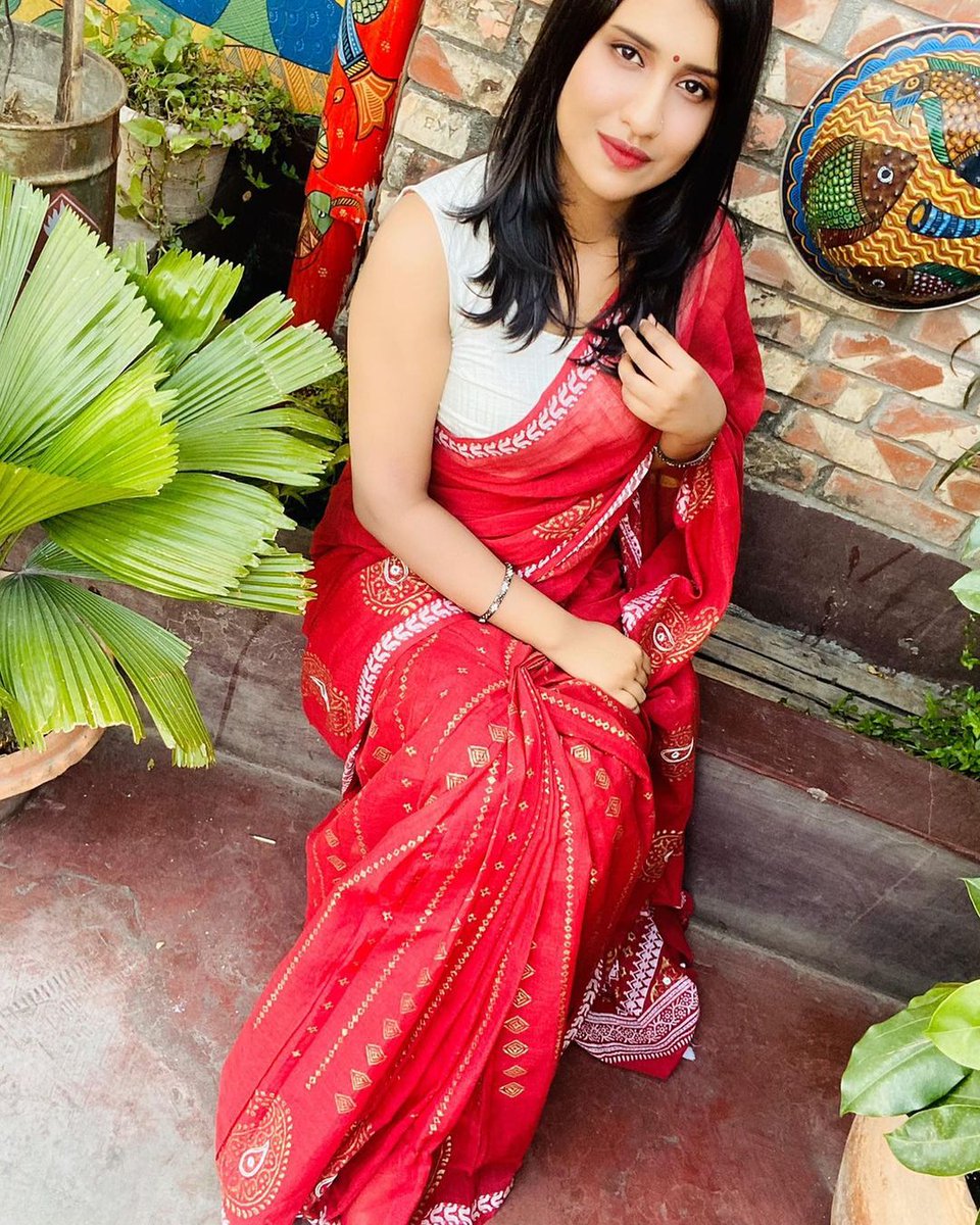 sareebeauty's tweet photo. Good morning everyone https://t.co/ZvPJ3LqTPM