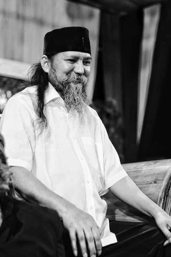 KAROMAH YANG LUAR BIASA BELIAU HABIB JA'FAR AL-KAFF ( KUDUS JATENG )

Habib Husin dari tuban mengisahkan yang intinya :