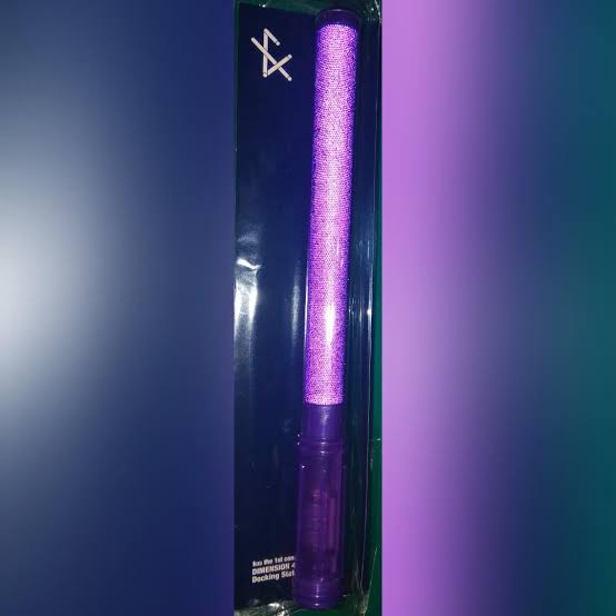 anyway, we never got any official lightstick, when other SM groups got one, and they were actually still in SM at that time we only have lightsticks from concert like this lol