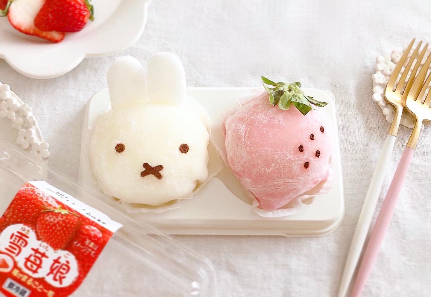 Aya 雪苺娘 が大好き この時期は紅白セットで売られてるからちょっとかわいくして Miffy ミッフィー Aya 雪苺娘 が大好き この時期は紅白セットで売られてるからちょっとかわいくして Miffy ミッフィー