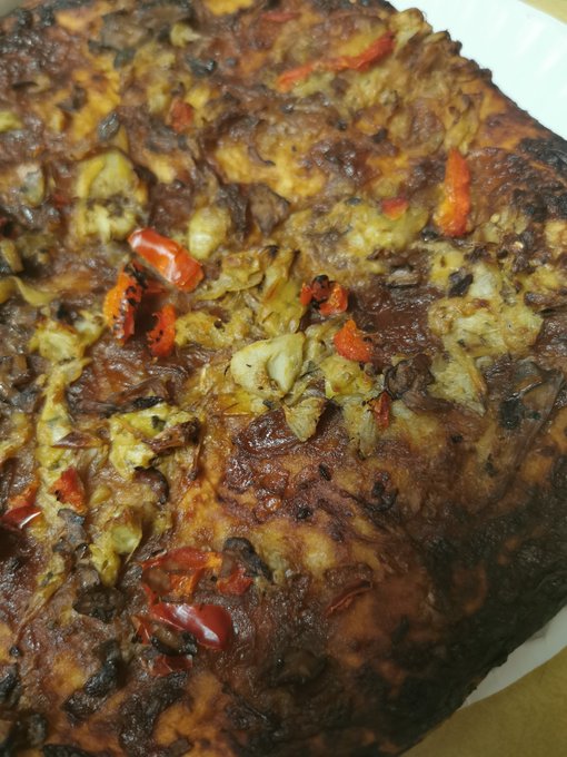 Oven timer didn't work. Burnt fav pizza. So I have to either cook before camming or cam then log off