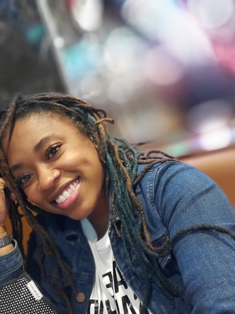 FunsizeGypsy's tweet image. I love this picture for some reason.