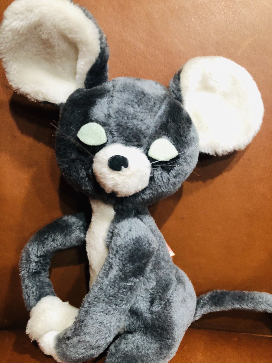 teddyshelter's tweet photo. Happy New Year! #vintageplush #dakin #stuffedmouse #replacementtoys #lostlovey https://t.co/O0zc7Sdn5g
