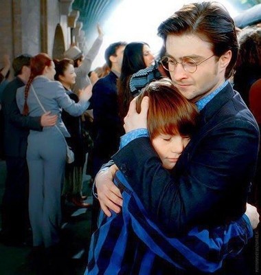 hogwartsbr_'s tweet photo. Aquele bebê fofinho cresceu tão rápido... https://t.co/CXHV05IjRs