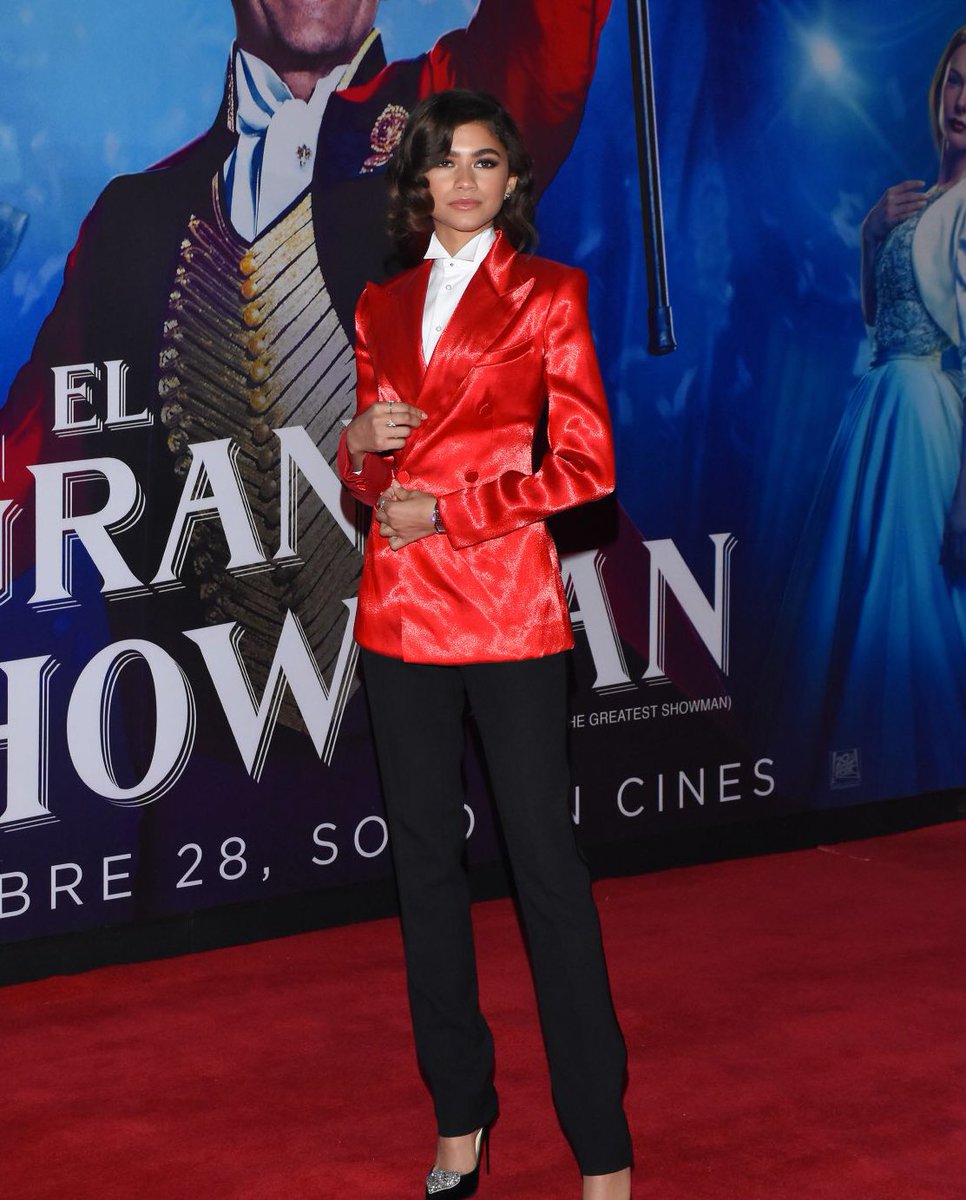 zendaya in suits; a necessary thread