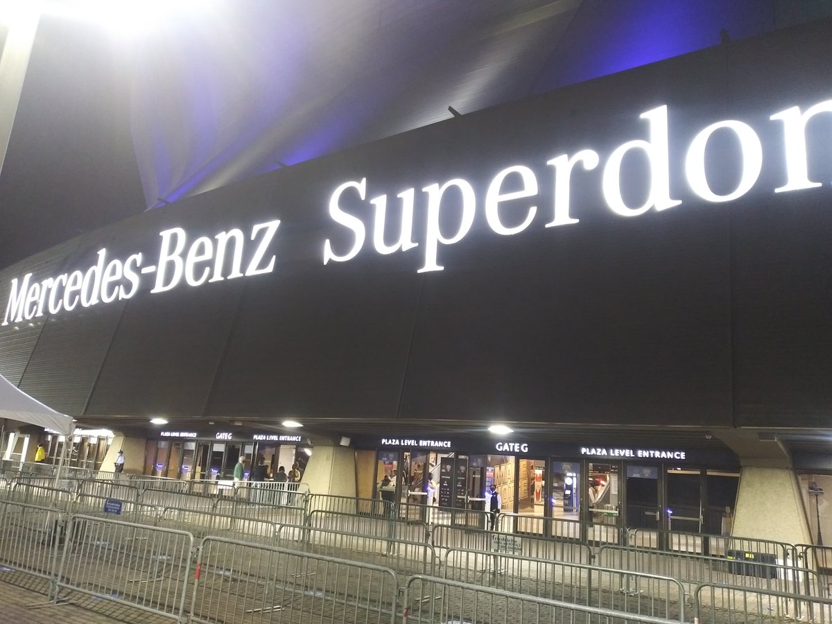 Coach_JoeyMoss's tweet photo. You will always catch me at the Main Events 🏟 #WorkingWorking #SugarBowl2021 #WeBuzzn https://t.co/6YSf4kL9Ih